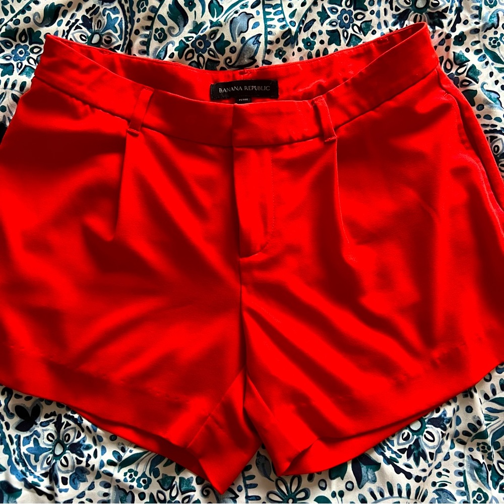 Banana Republic Crepe Pleated Shorts